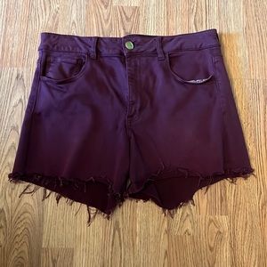maroon American eagle super stretch/high-rise shorts